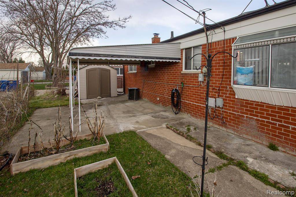 Warren, MI 48092,32519 REVERE Drive