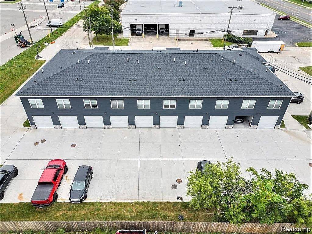 Hazel Park, MI 48030,1251 E WOODWARD HEIGHTS Boulevard 13
