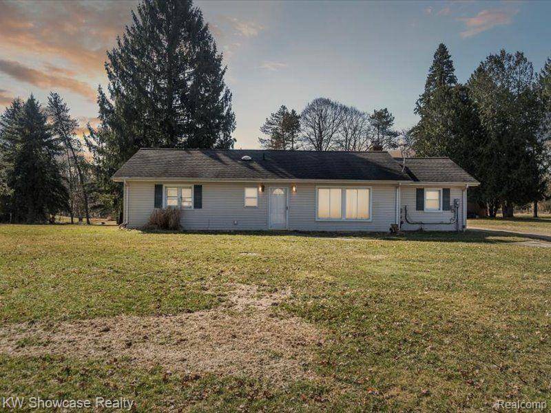 Milford Twp, MI 48381,1700 COOLEY LAKE Road
