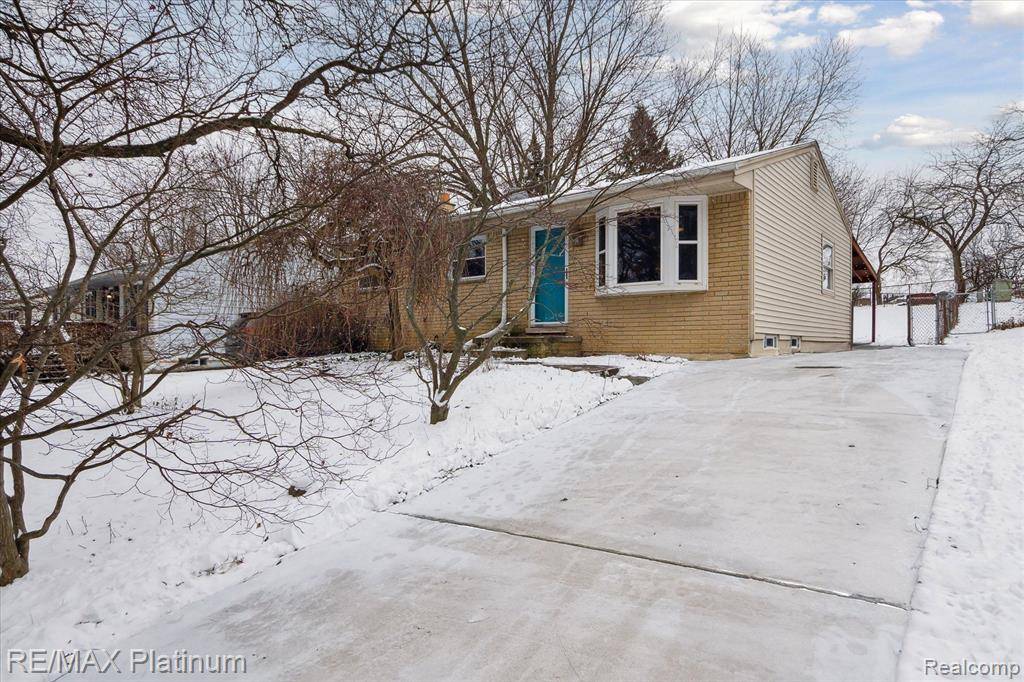 Ann Arbor, MI 48103,2123 Winewood Avenue