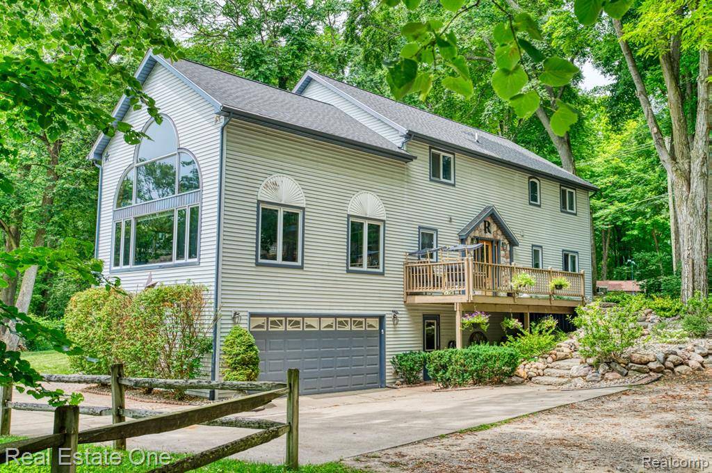 Hamburg Twp, MI 48169,11770 WOODVIEW