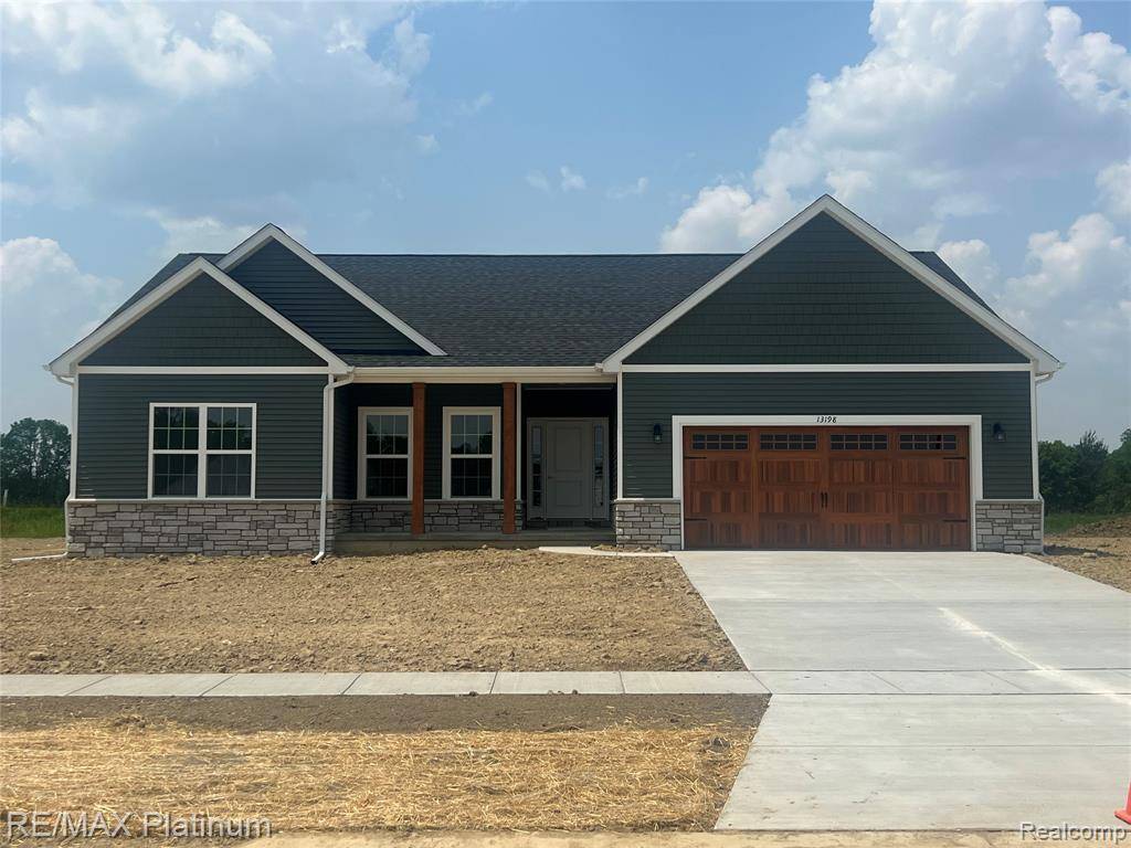 Fenton Twp, MI 48451,13059 River Rock Pass