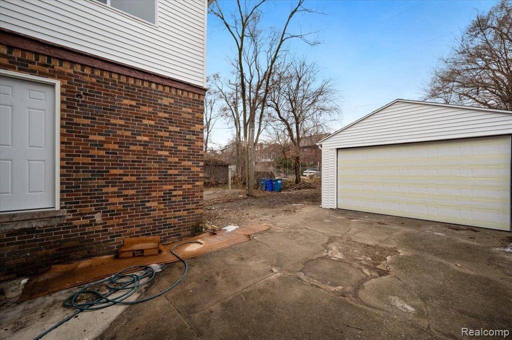 Detroit, MI 48221,17165 NORTHLAWN Street