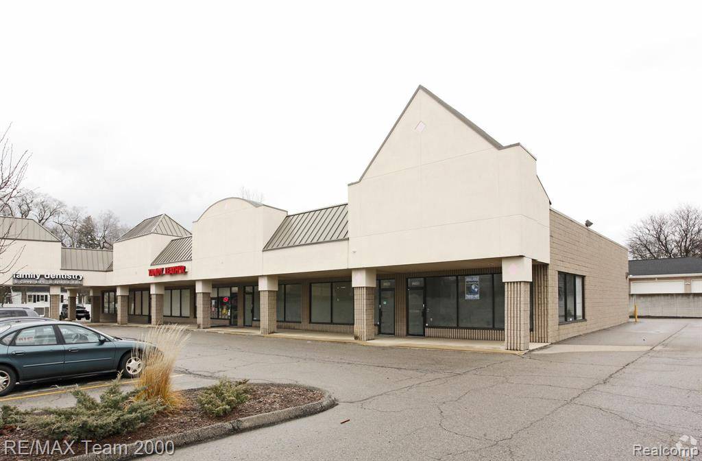 Westland, MI 48185,32564 WARREN Road