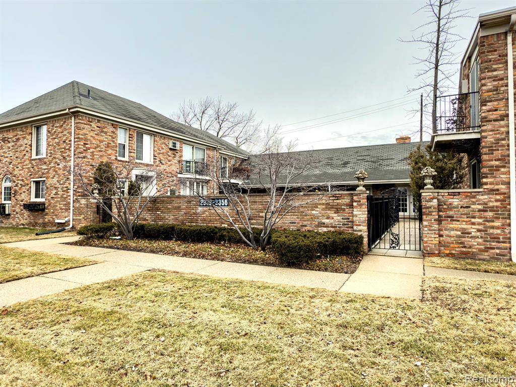 Royal Oak, MI 48073,2346 W 14 Mile Road 6