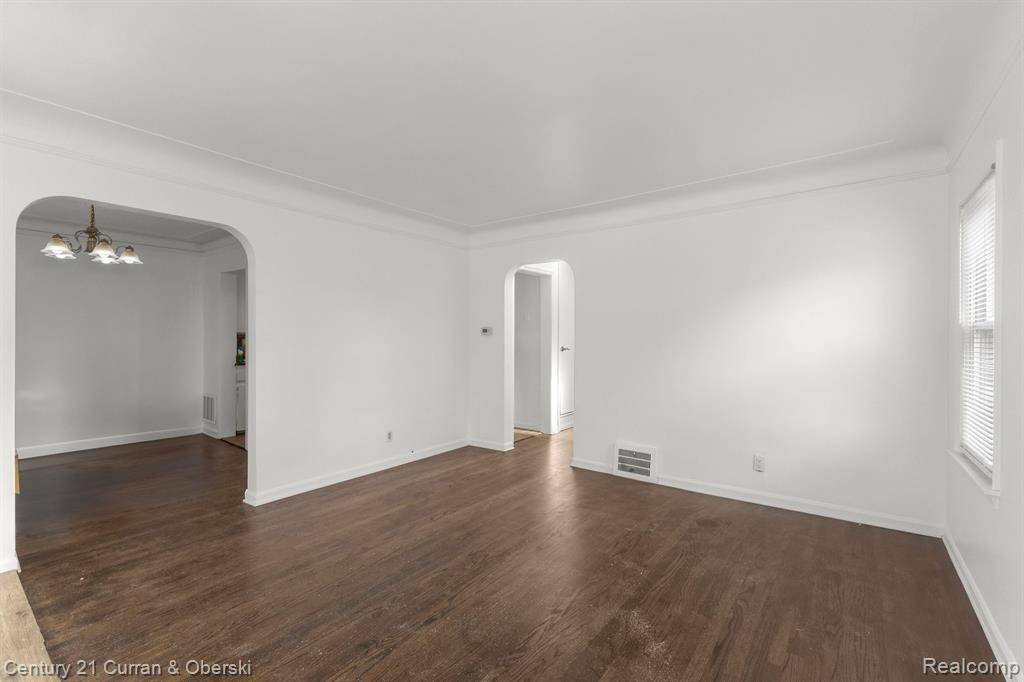 Allen Park, MI 48101,14636 HANOVER Avenue