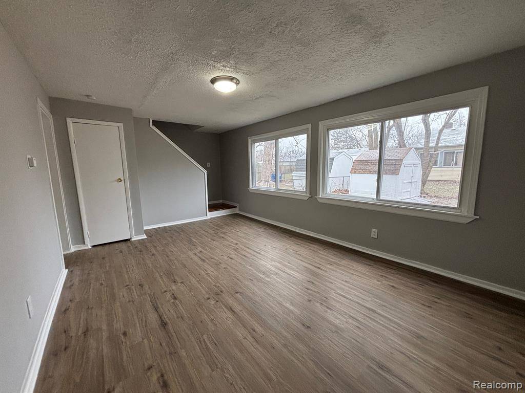Westland, MI 48186,32311 OGEMAW Street