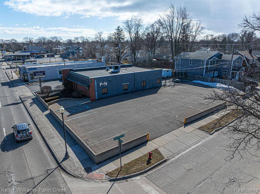 Royal Oak, MI 48067,1504 E 11 MILE Road