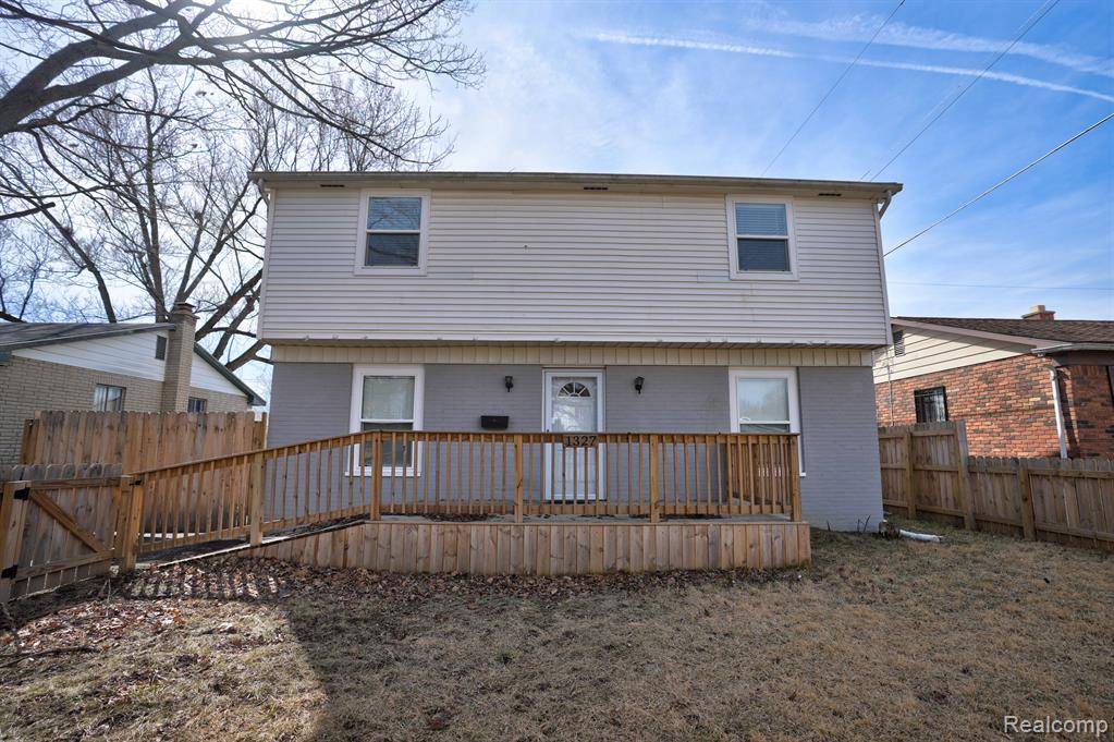 Flint, MI 48505,1327 CHATHAM Drive