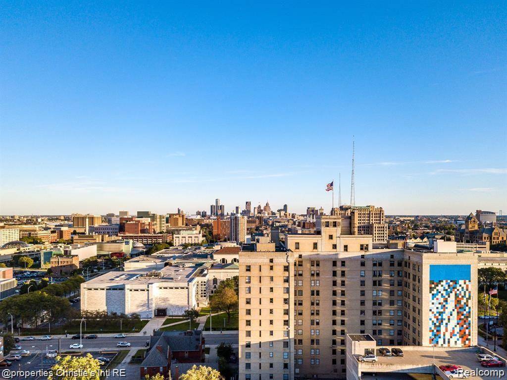 Detroit, MI 48202,15 E KIRBY Street 914