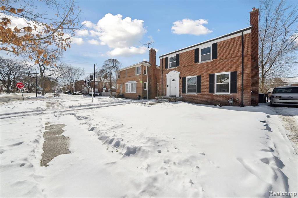Detroit, MI 48219,16811 GREENVIEW Avenue