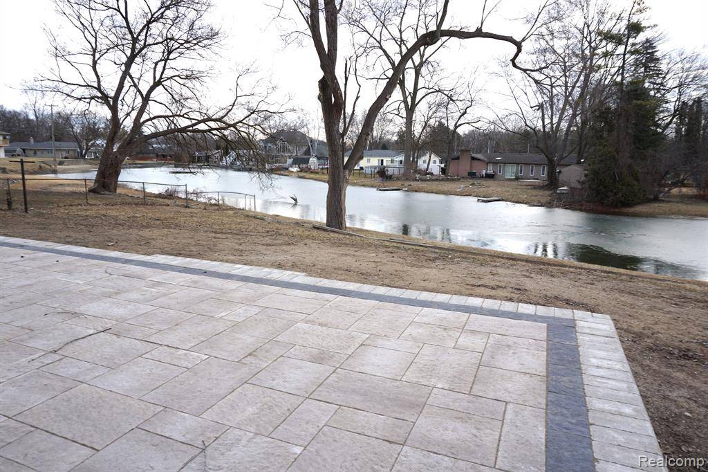 Washington Twp, MI 48094,60938 LAKE EDGE