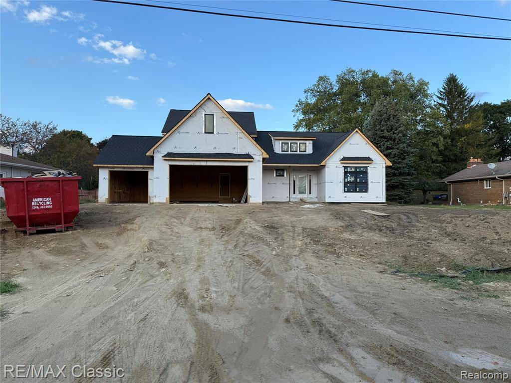 Commerce Twp, MI 48382,5518 Leafwood