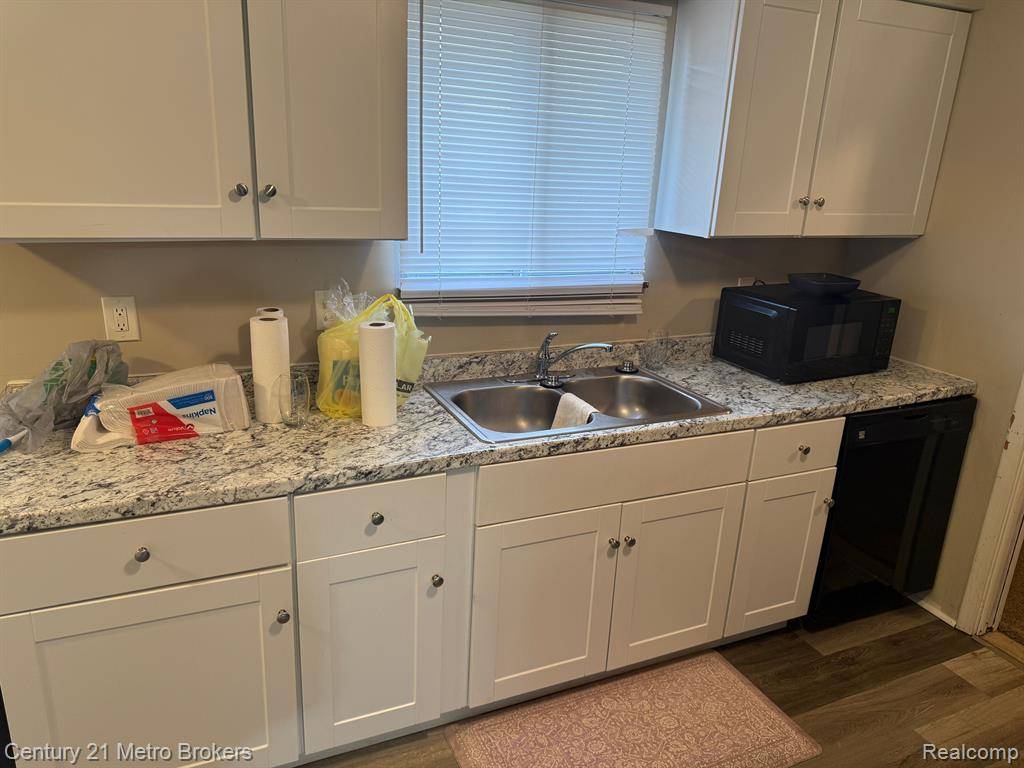 Flint Twp, MI 48532,1095 CORA Drive