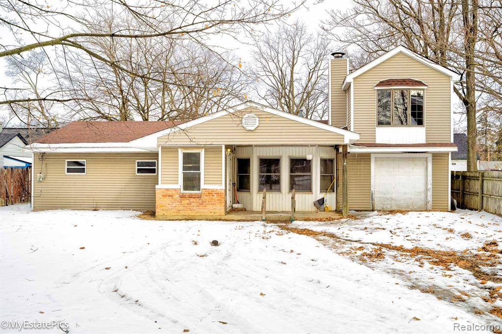 Romulus, MI 48174,36850 PERRY Street