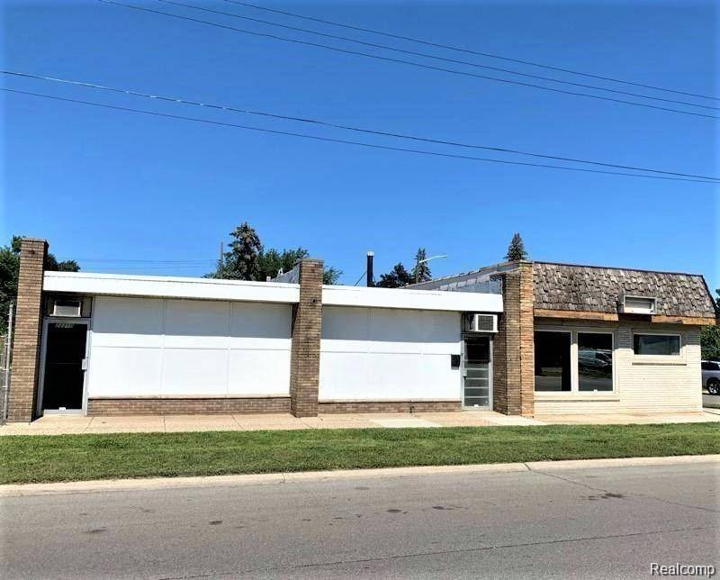 Detroit, MI 48239,22200 W WARREN Avenue