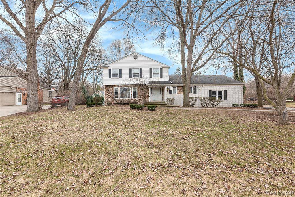 Shelby Twp, MI 48316,53568 WOLF Drive