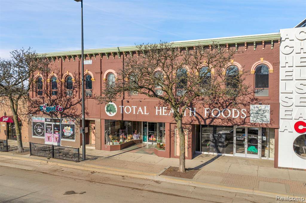 Wyandotte, MI 48192,2948 BIDDLE Avenue