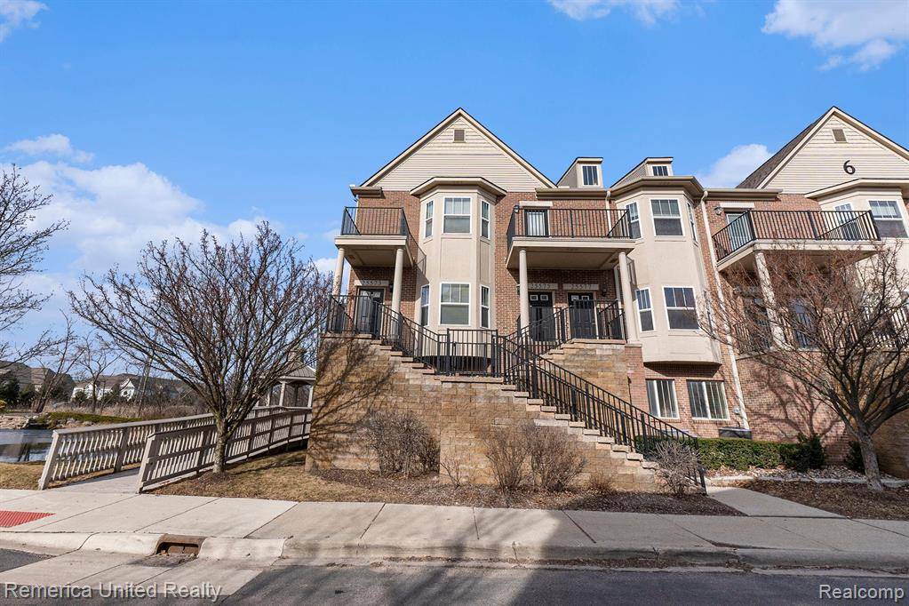 Novi, MI 48375,25573 PORTICO Lane
