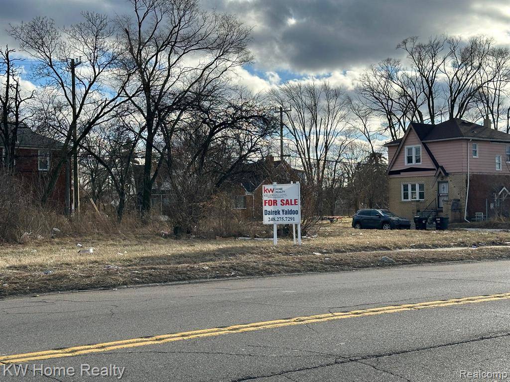 Detroit, MI 48234,3302 E 7 MILE Road