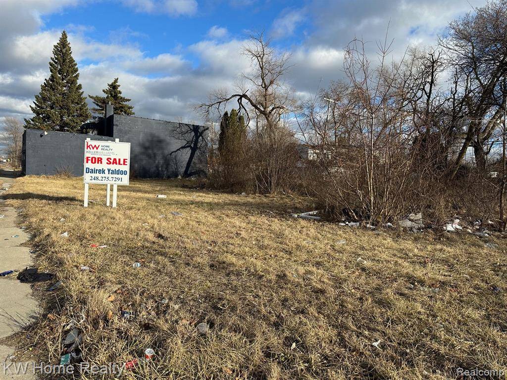 Detroit, MI 48234,3302 E 7 MILE Road