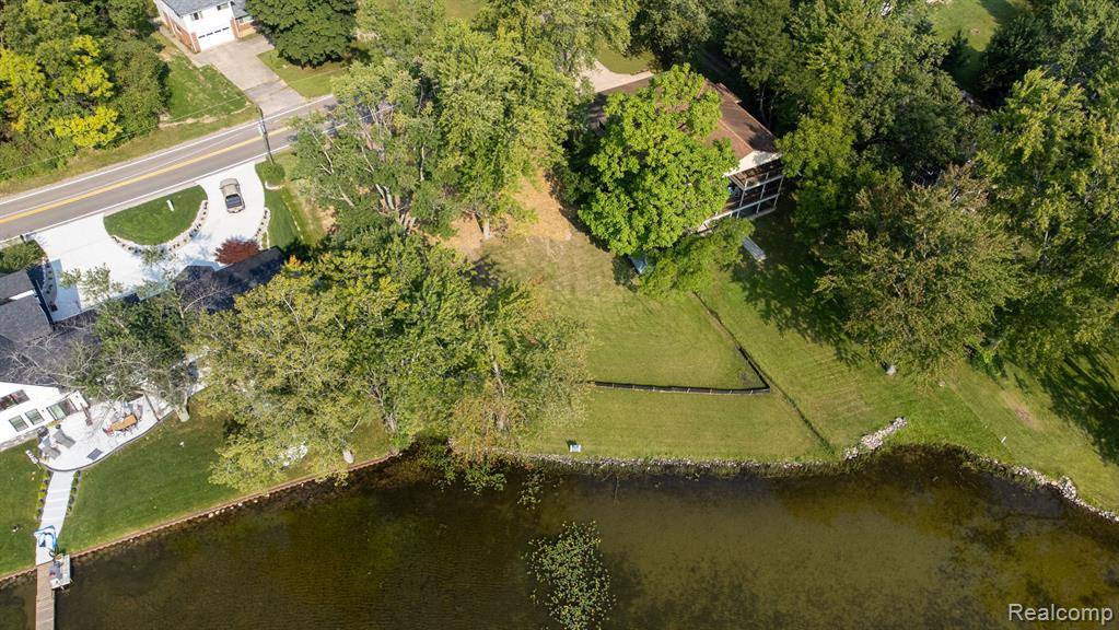 Hamburg Twp, MI 48169,9605 Kress Road
