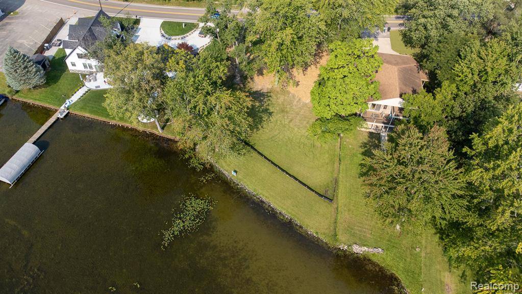 Hamburg Twp, MI 48169,9605 Kress Road