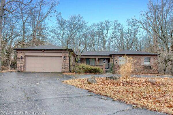 Farmington Hills, MI 48334,28645 Oakcrest Court