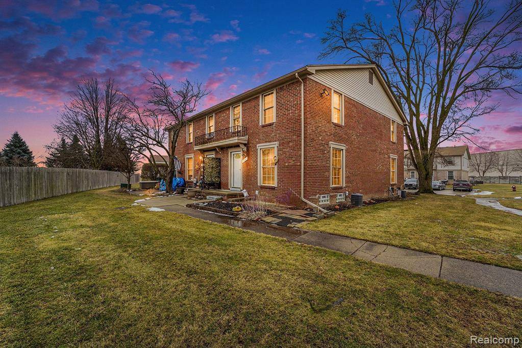Sterling Heights, MI 48312,35389 TALL OAKS Drive
