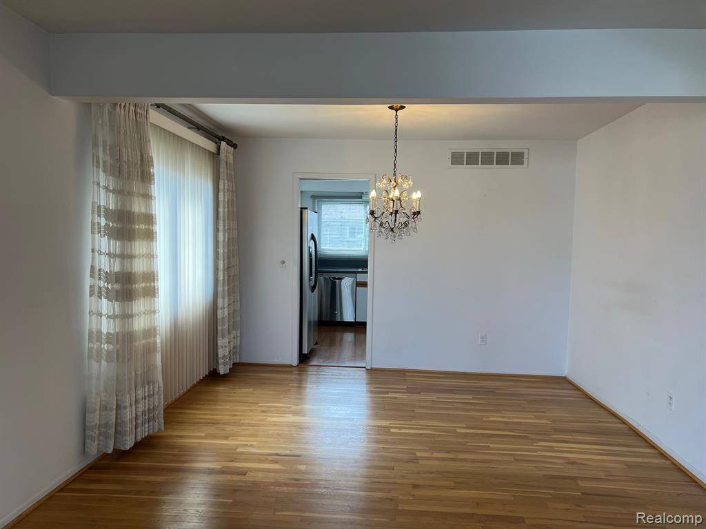 Southfield, MI 48076,27099 MARSHALL Street