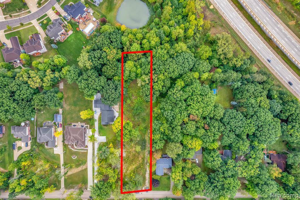 Rochester Hills, MI 48316,3459  Hazelton Avenue