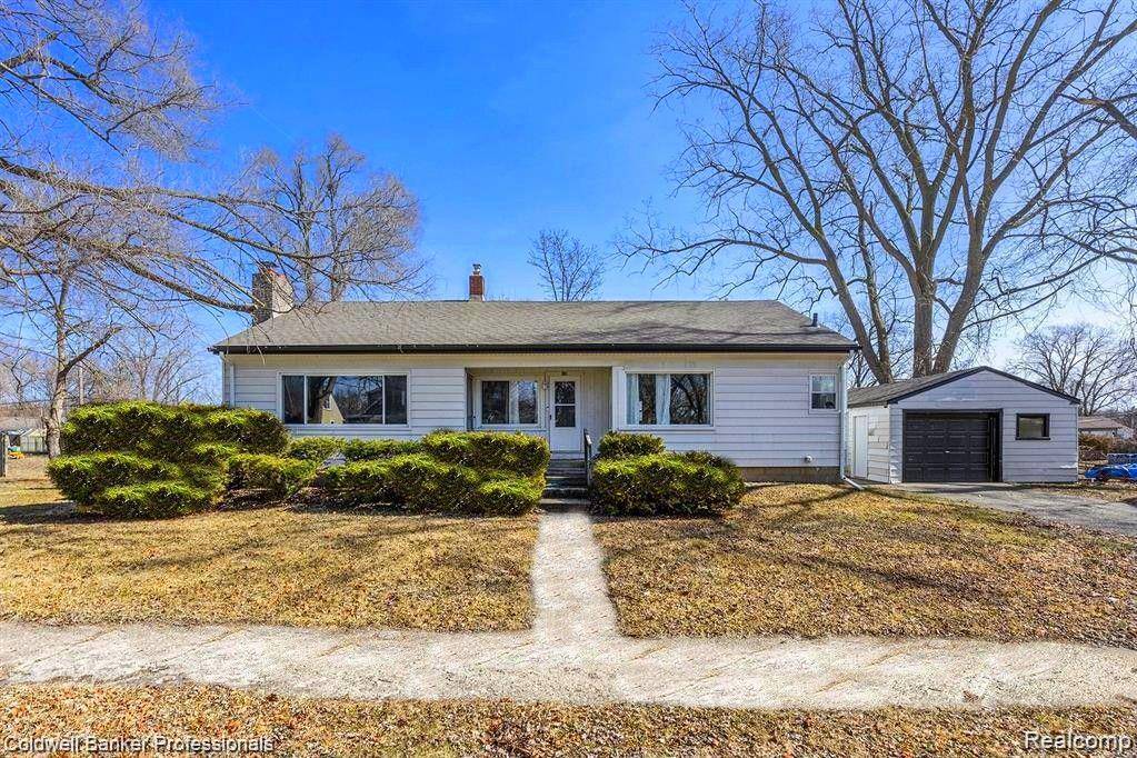 Waterford Twp, MI 48328,48 LINABURY Avenue