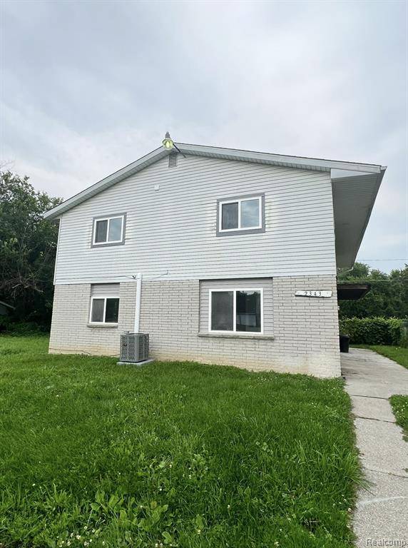 Saginaw, MI 48602,2343 S MICHIGAN Avenue