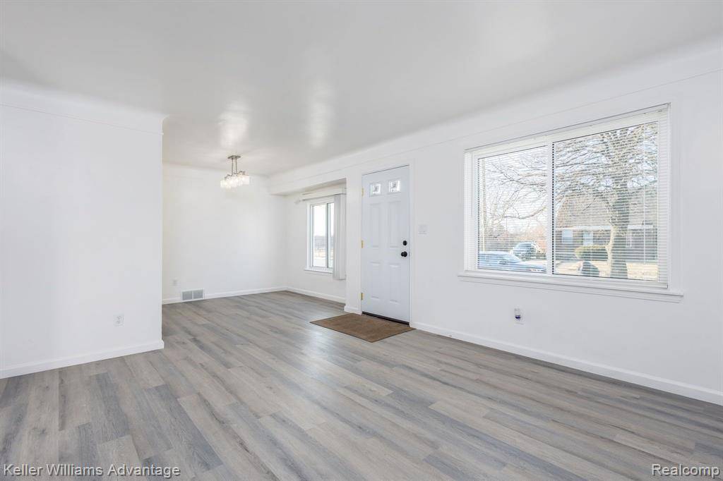 Detroit, MI 48205,11032 KENNEBEC Street
