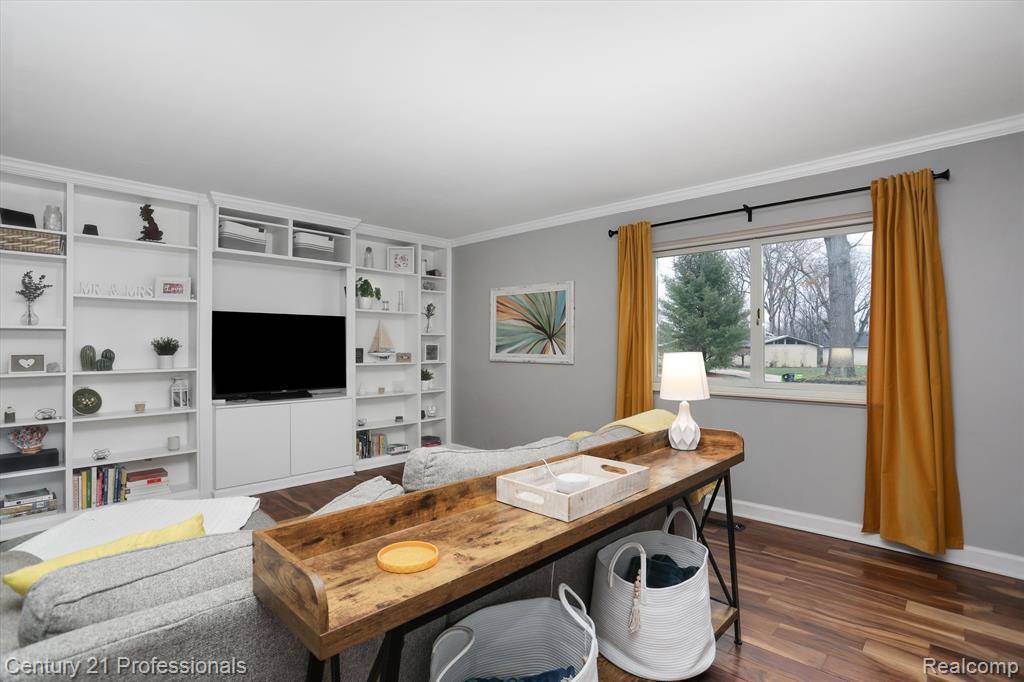 West Bloomfield Twp, MI 48324,2287 STRADER Drive
