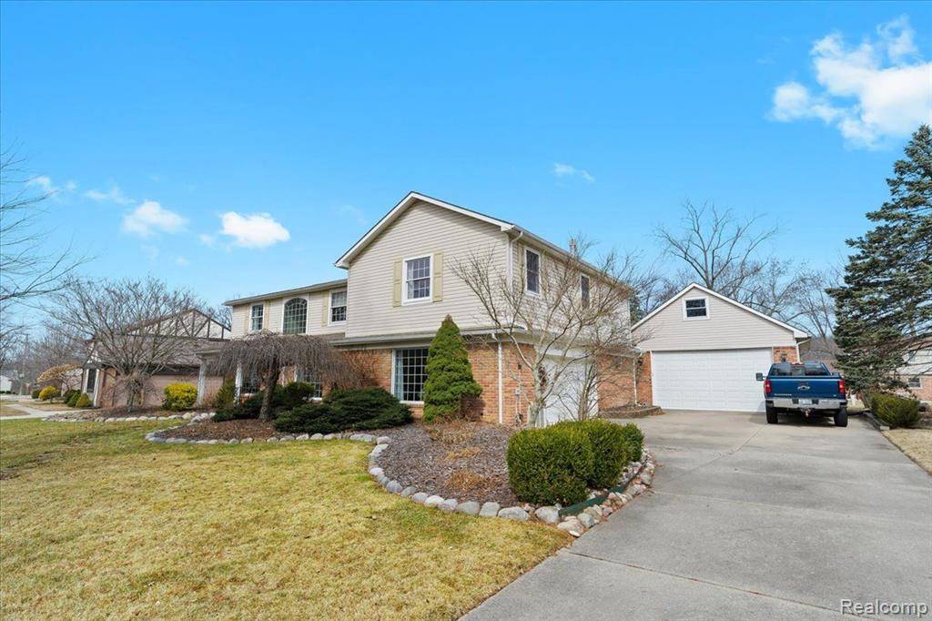 Grosse Ile Twp, MI 48138,8842 THORNTREE Drive
