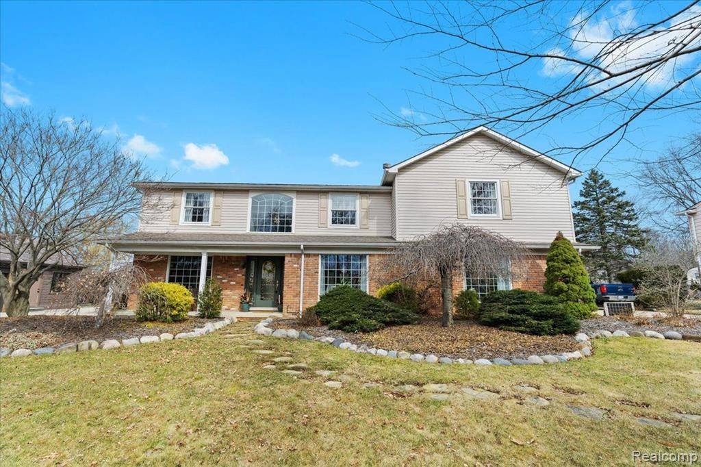 Grosse Ile Twp, MI 48138,8842 THORNTREE Drive