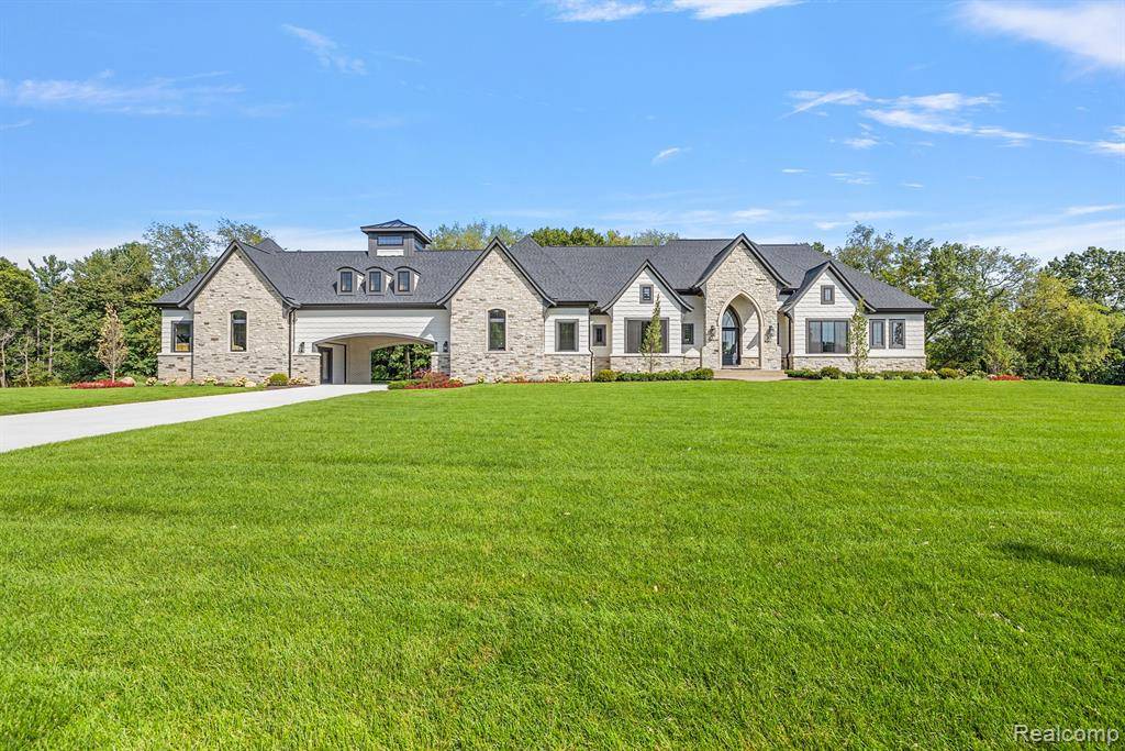 Bruce Twp, MI 48065,70501 Renata Court
