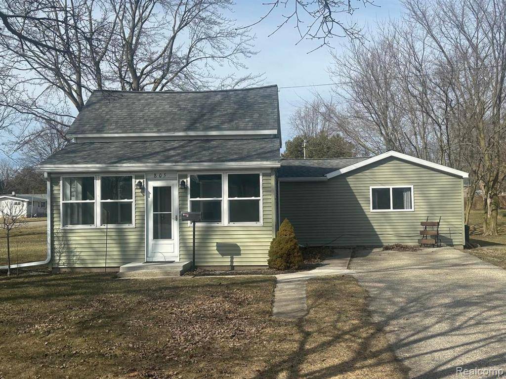 Bad Axe, MI 48413,805 E HOPSON Street
