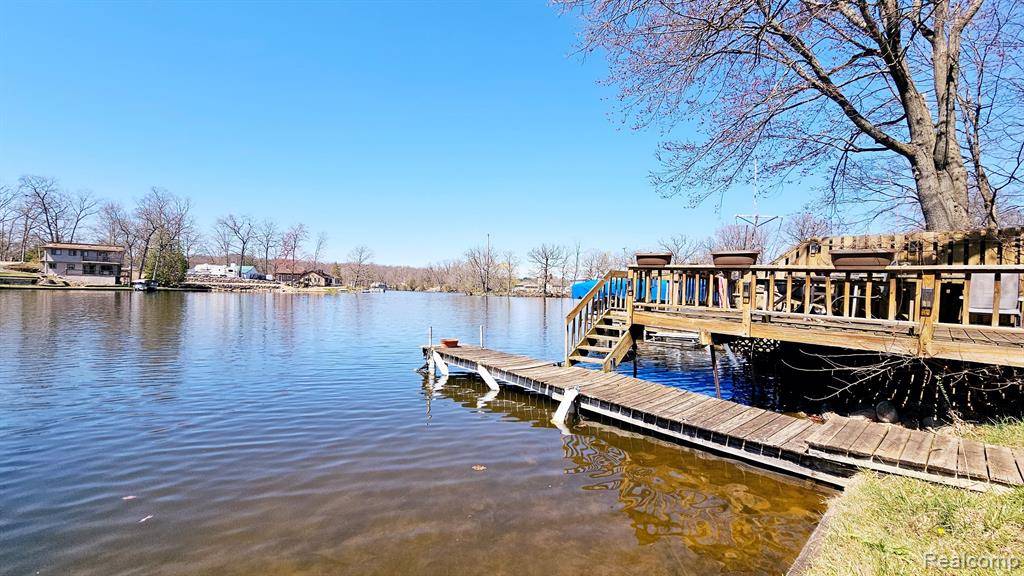 Putnam Twp, MI 48169,11642 WEIMAN Drive