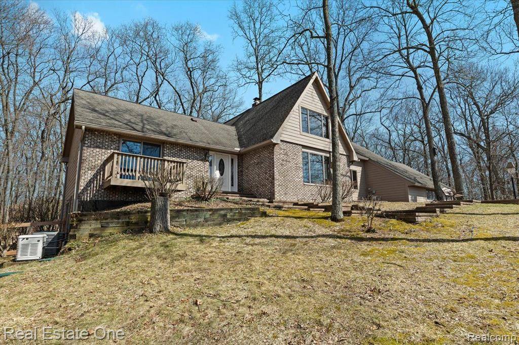 Hamburg Twp, MI 48169,5595 NAVAJO Trail