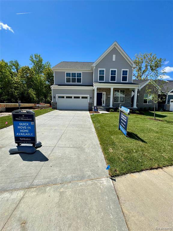 West Bloomfield Twp, MI 48322,7687 LARCHWOOD Drive