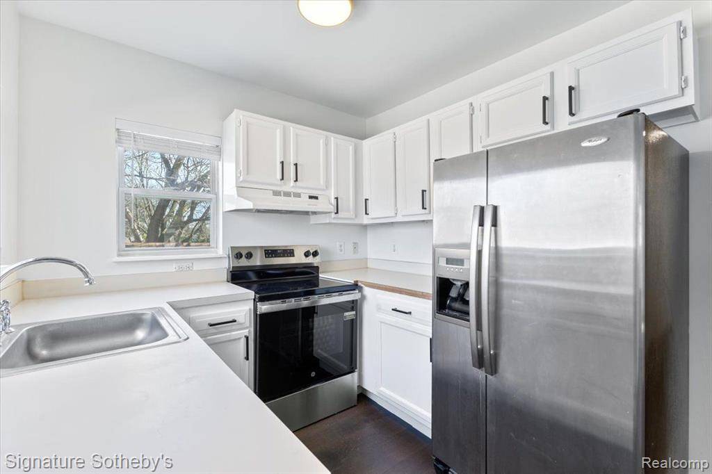 Waterford Twp, MI 48329,6270 BARKER #2 Drive