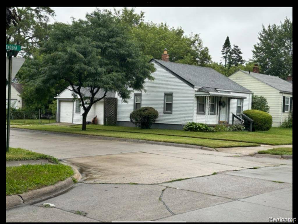 Harper Woods, MI 48225,18905 KENOSHA Street