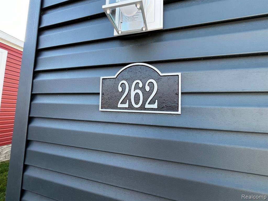 Lapeer Twp, MI 48446,262 RIVIERA Drive