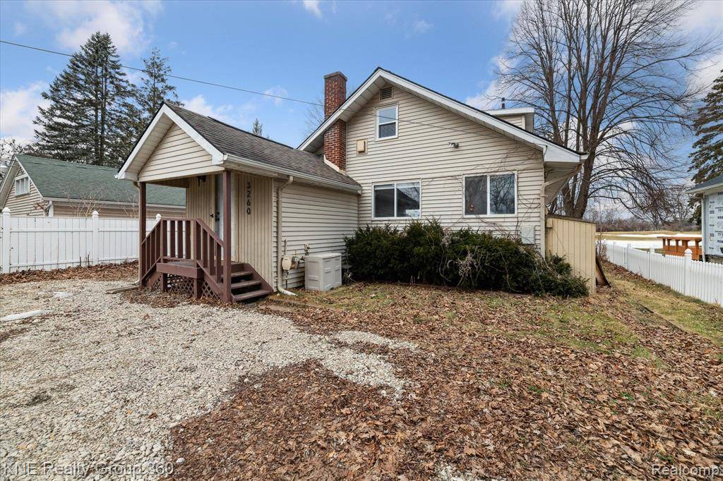 West Bloomfield Twp, MI 48324,3260 MAPLECROFT Street