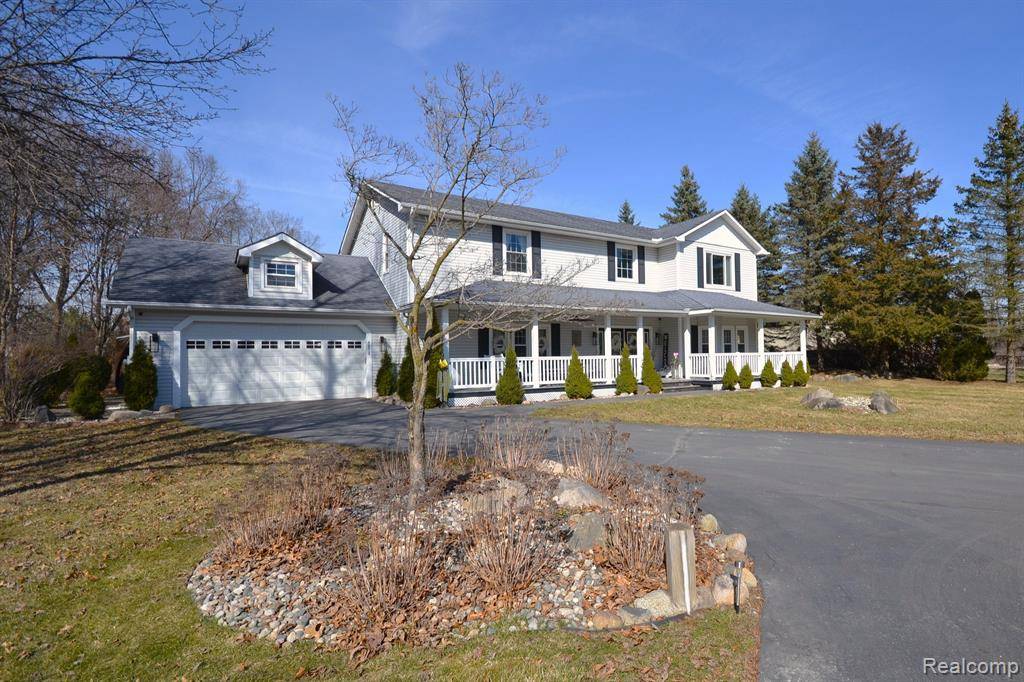 Wixom, MI 48393,4072 W MAPLE Road