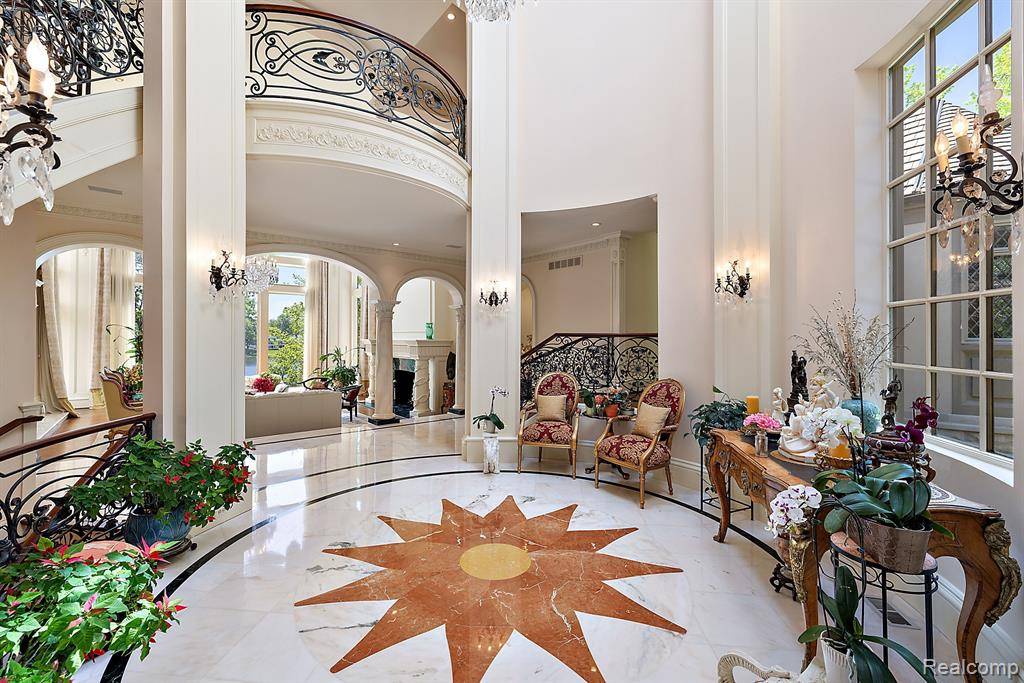 Bloomfield Twp, MI 48302,1747 HERON RIDGE Drive