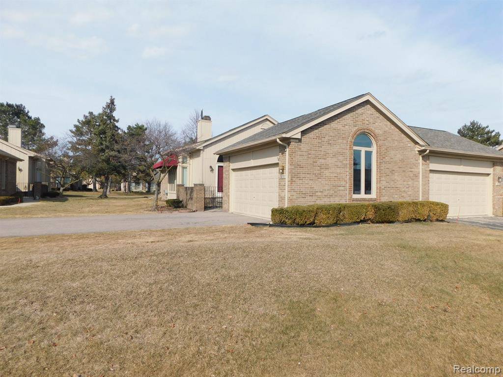 Clinton Twp, MI 48038,16567 SARJAY Drive