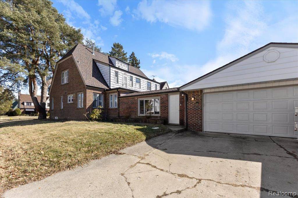 Pontiac, MI 48341,216 CHEROKEE Road